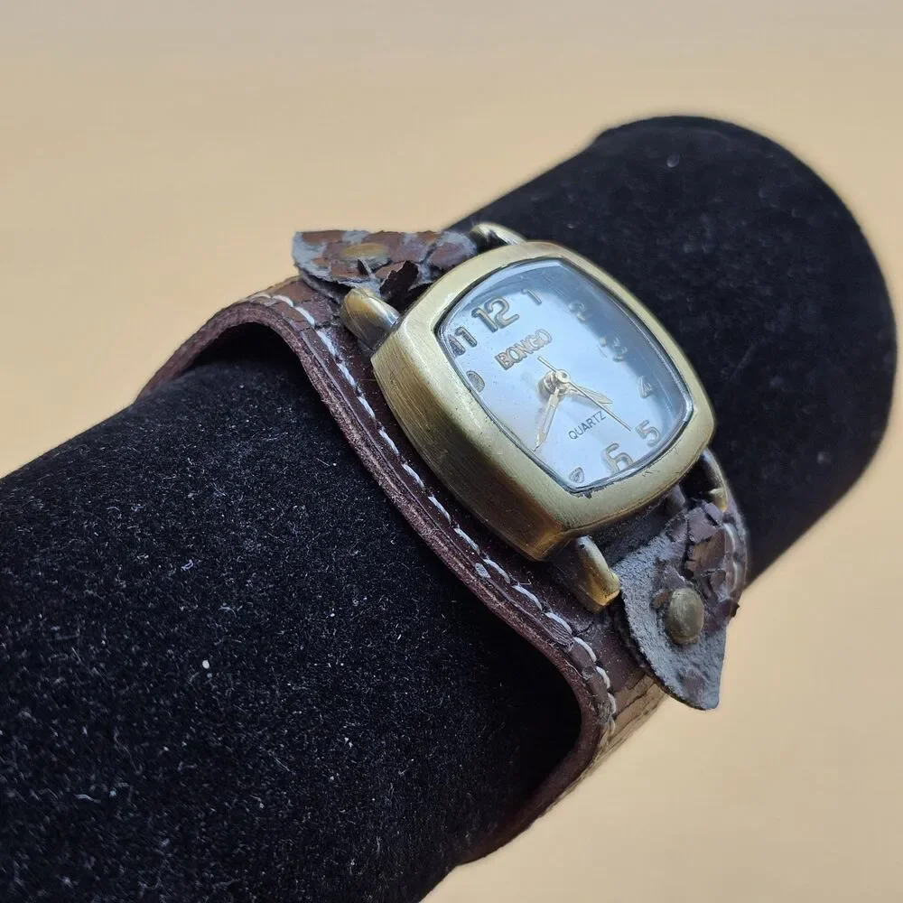 Vintage Bongo Silver Dial Ladies Quartz Cuff Watch New Battery Runs Great
